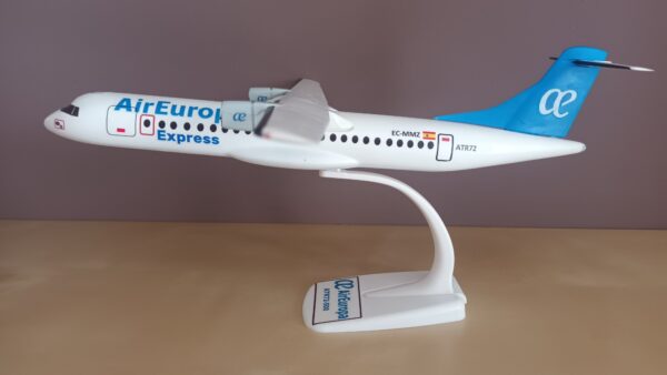 AIR EUROPA EXPRESS ATR72-500   1/100    REF. AIR EUROPA EXPRESS ATR