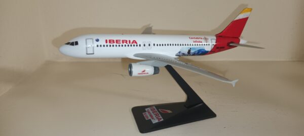 IBERIA "CANTABRIA"  A320   1/200  REF. IBERIA-CANTABRIA