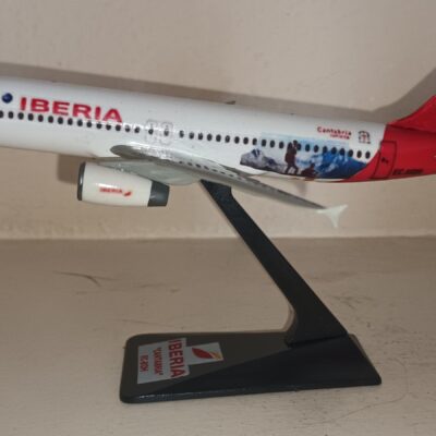 IBERIA "CANTABRIA"  A320   1/200  REF. IBERIA-CANTABRIA