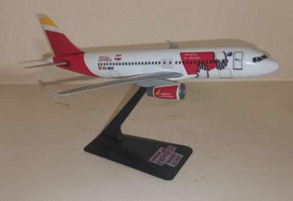 IBERIA EXPRESS "MADRID"   A320   1/200    TRF. IB-EXP MADRID