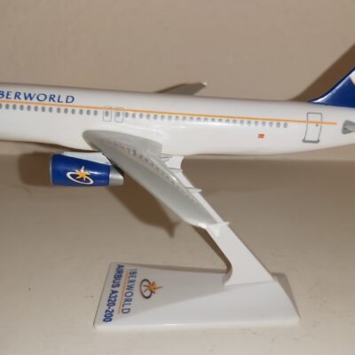 IBERWORLD  (ESPAÑA)    A320      escala: 1/200     ref. IBERWORLD A320